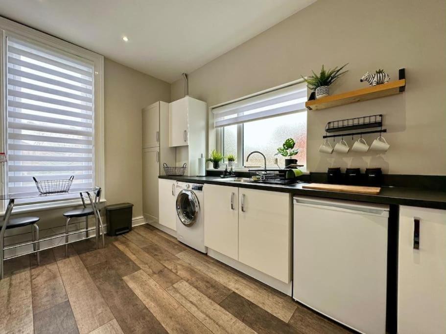 Birkdale Retreat Villa Southport Exterior photo